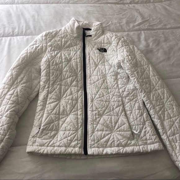 White jacket from The North Face - Picture 1 of 3